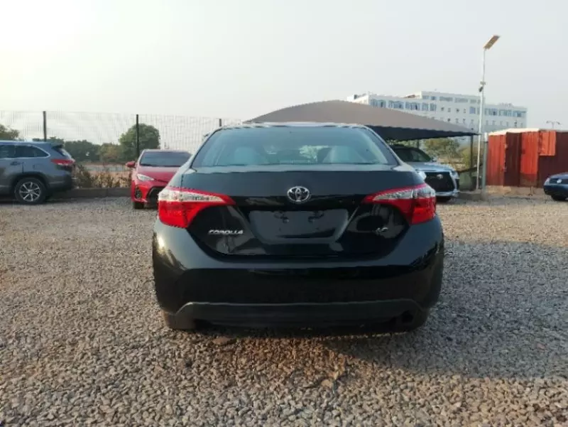 Toyota Corolla   - 2016