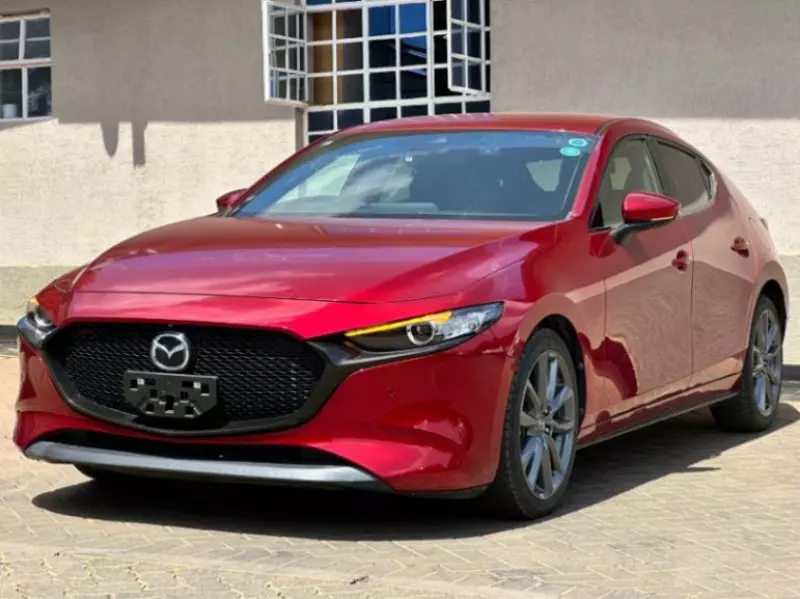 Mazda 3   - 2019