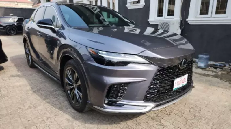 Lexus RX   - 2024