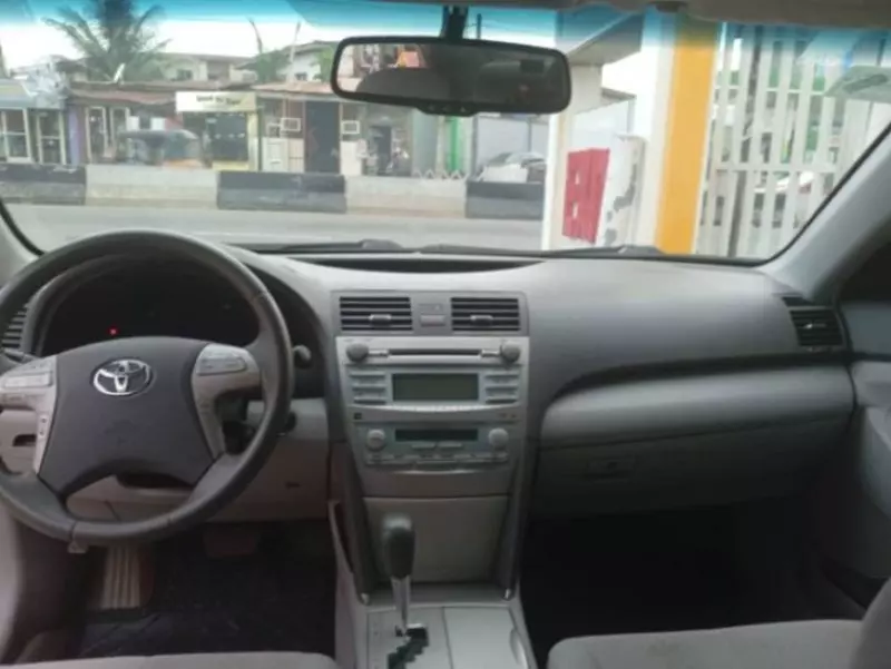 Toyota Camry   - 2008