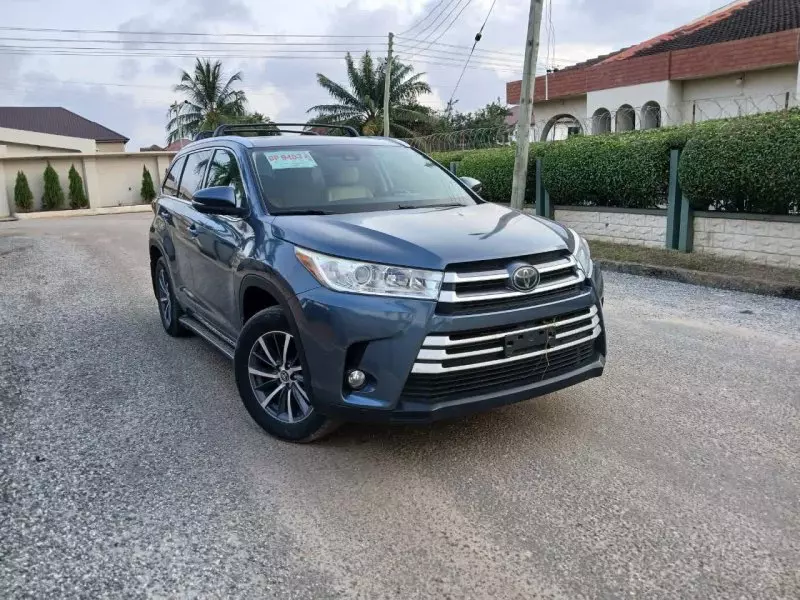 Toyota Highlander   - 2018