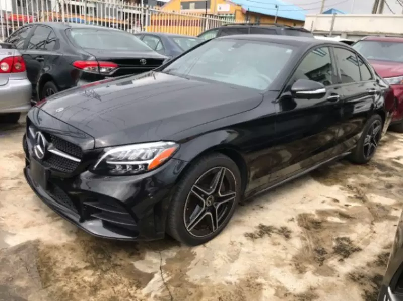 Mercedes-Benz C 300   - 2019