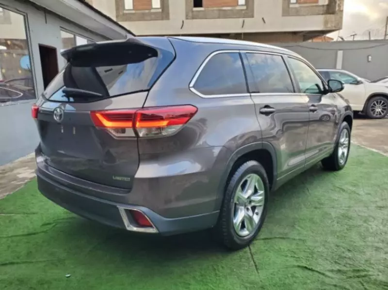 Toyota Highlander - 2018
