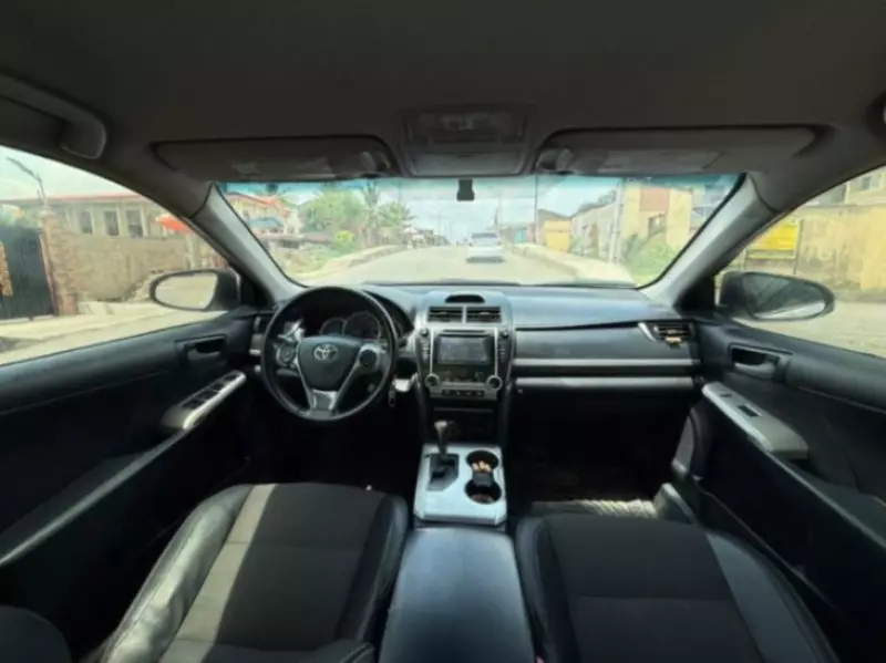 Toyota Camry - 2013