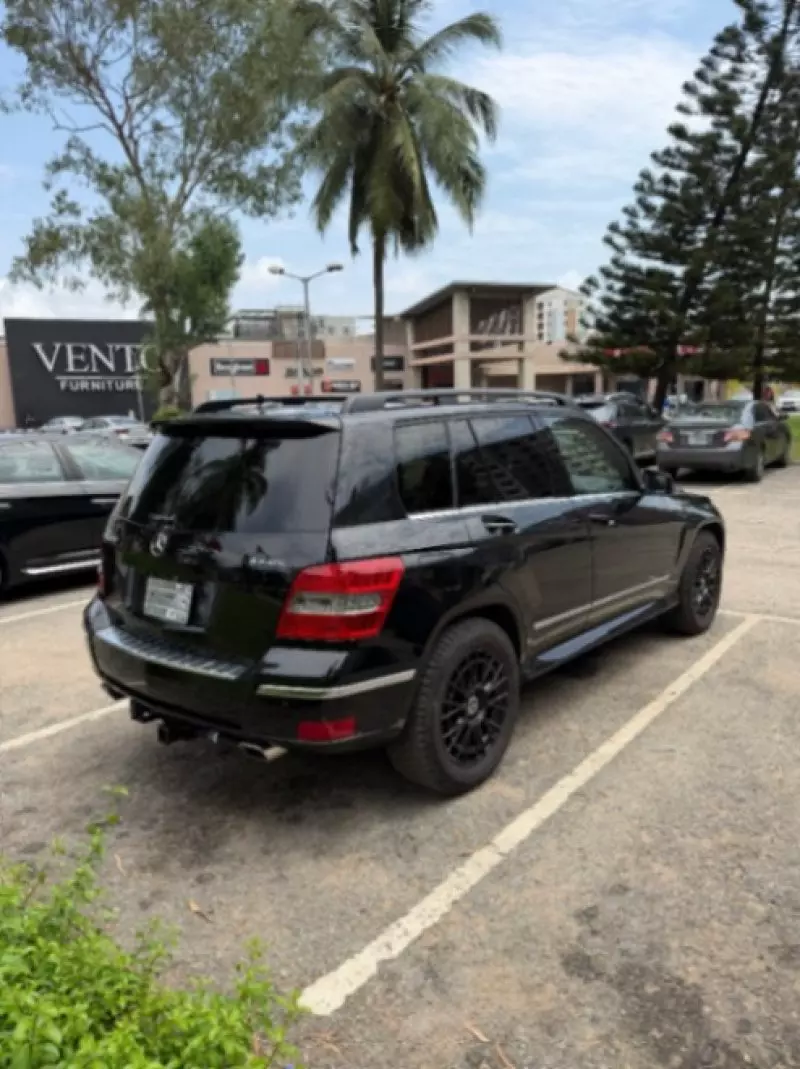 Mercedes-Benz GLK 350   - 2009