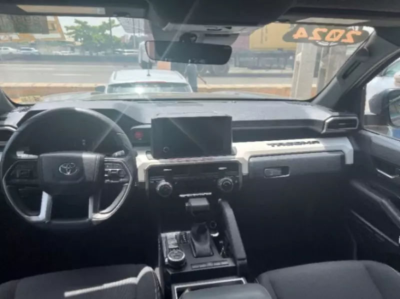 Toyota Tacoma   - 2024