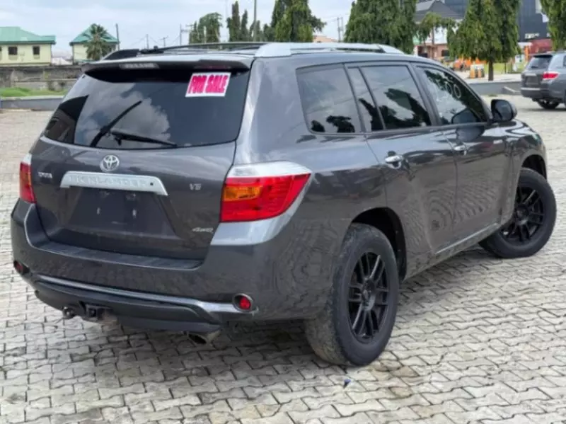 Toyota Highlander   - 2008