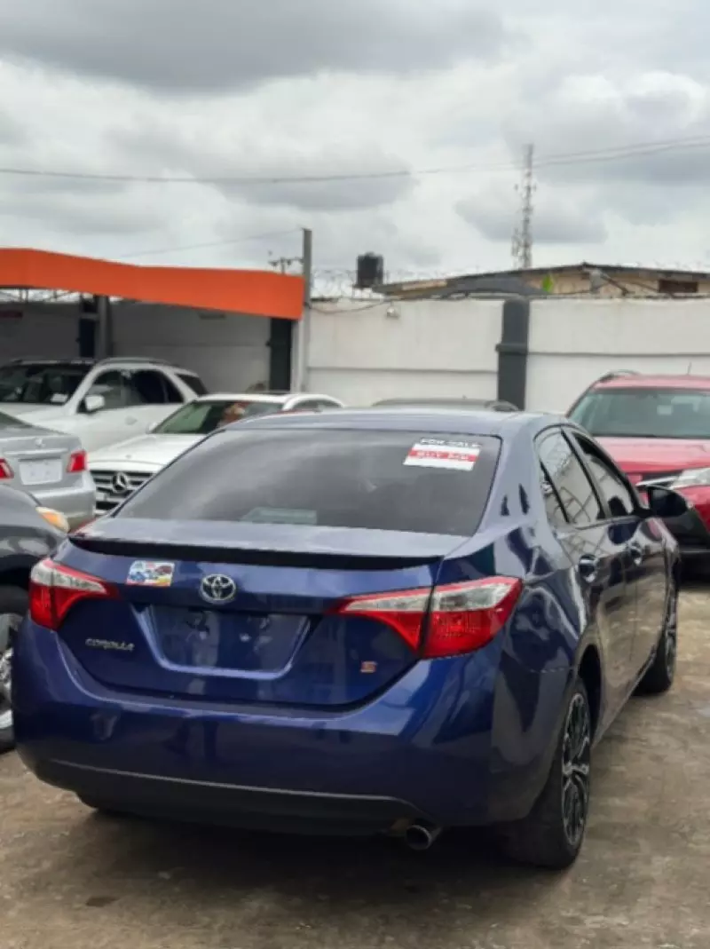 Toyota corolla   - 2016