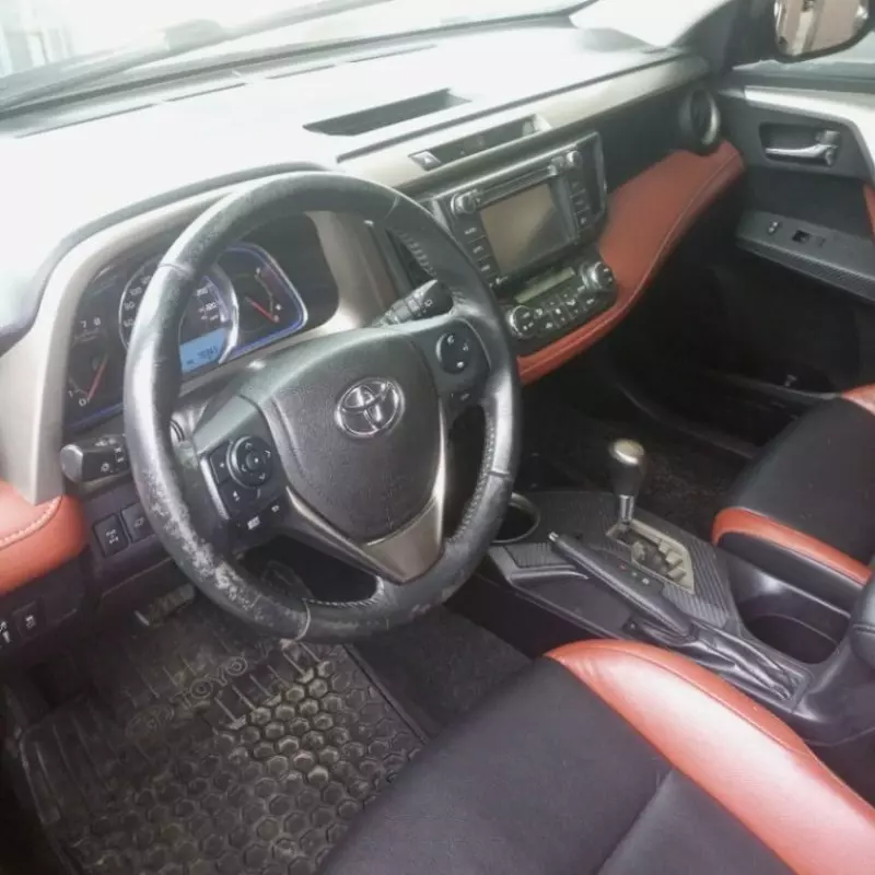 Toyota RAV4   - 2014