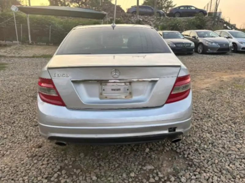 Mercedes-Benz C 350