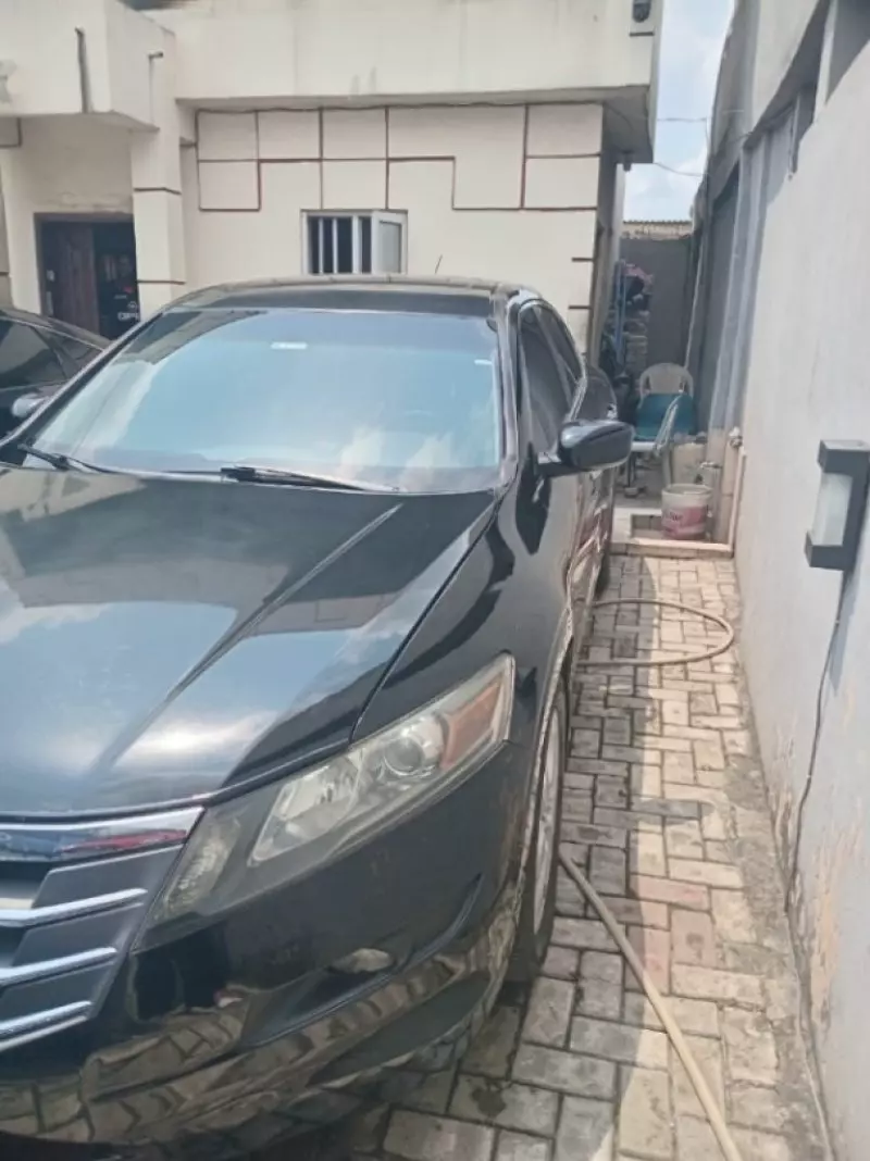 Honda Crosstour   - 2012