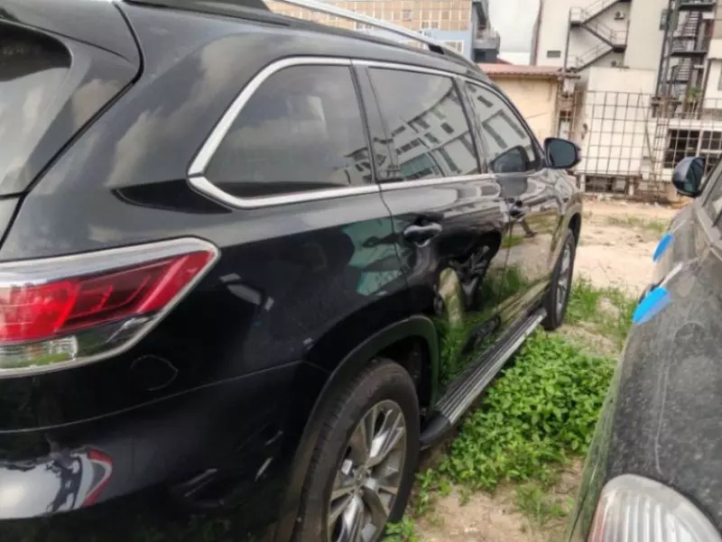 Toyota Highlander   - 2015