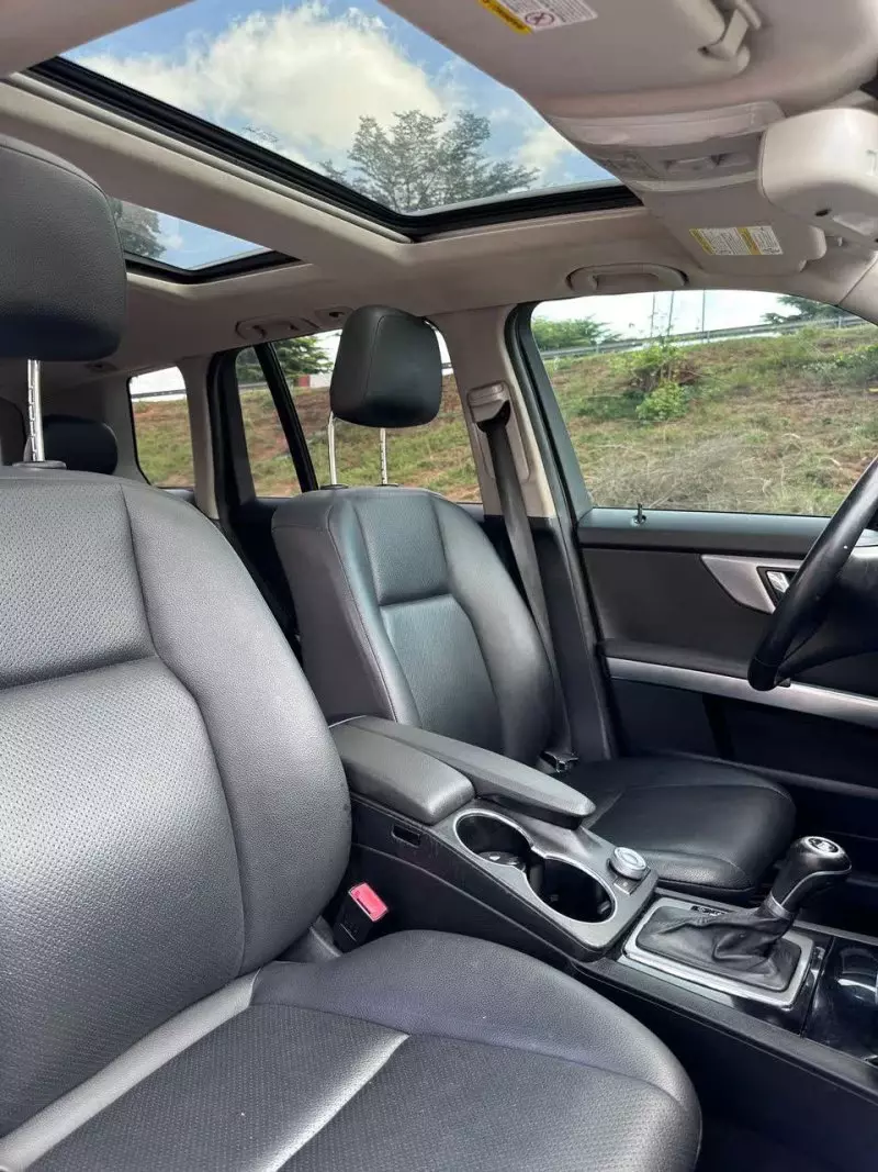 Mercedes-Benz GLK 350   - 2010