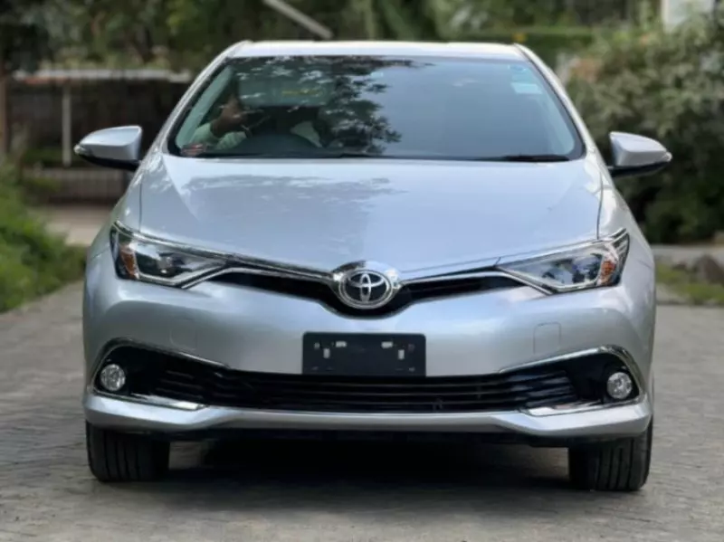 Toyota Auris   - 2017