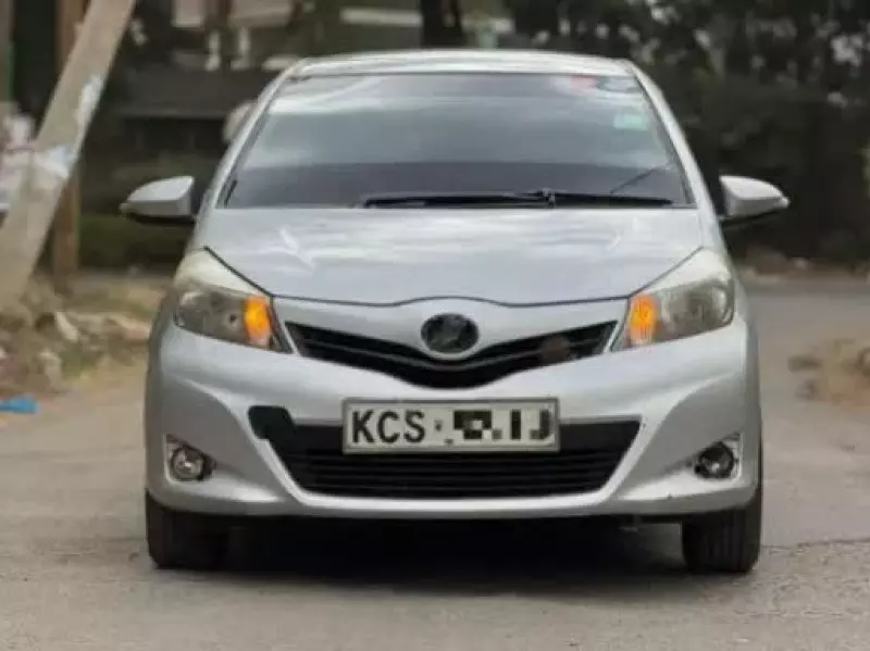 Toyota Vitz   - 2011