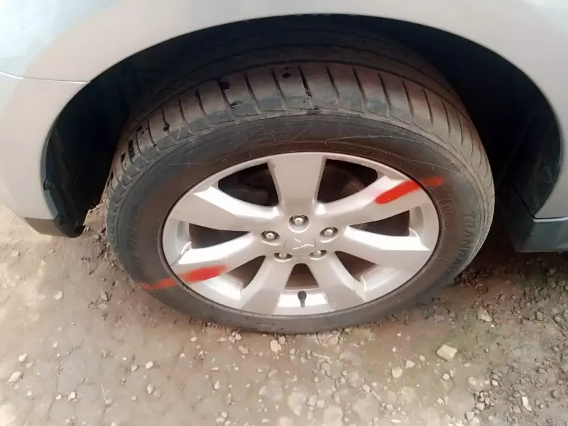 Mitsubishi OUTLANDER   - 2010