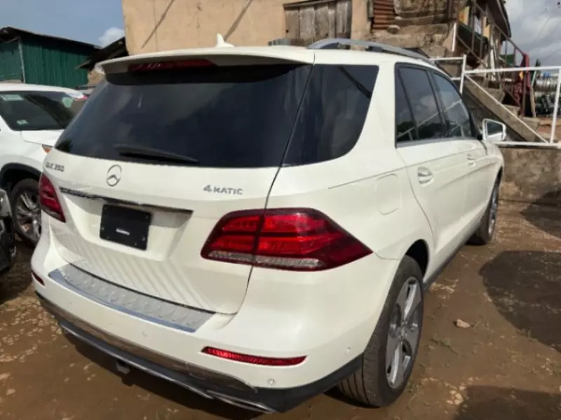 Mercedes-Benz GLE 350   - 2017