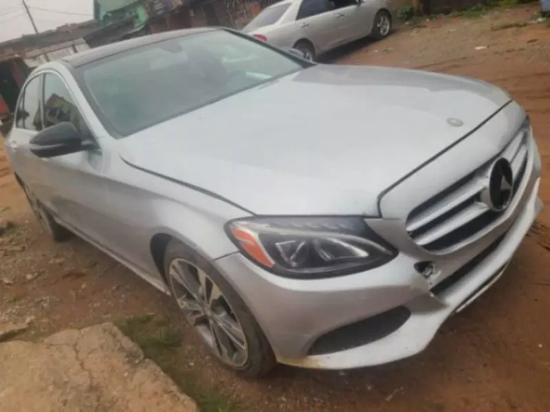 Mercedes-Benz C 300   - 2015