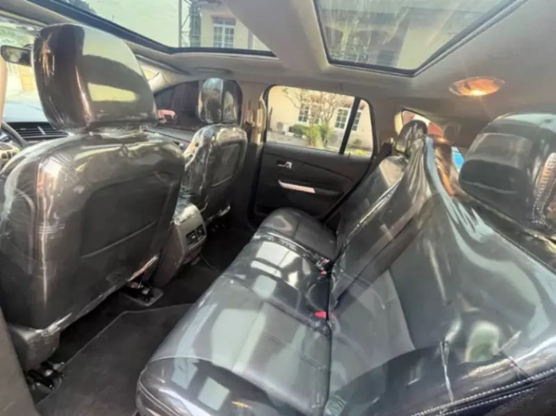 Ford Edge   - 2012