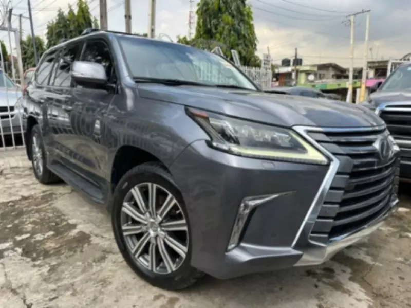 Lexus LX 570