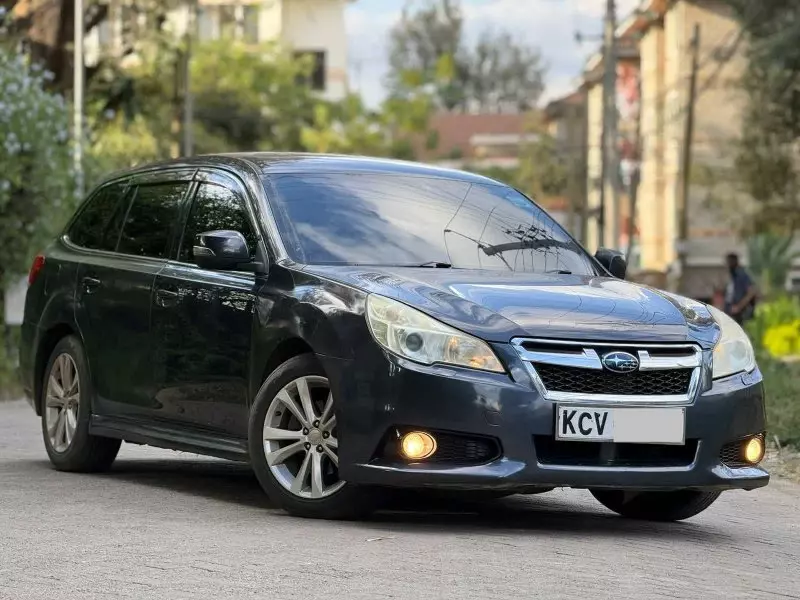 Subaru Legacy   - 2012