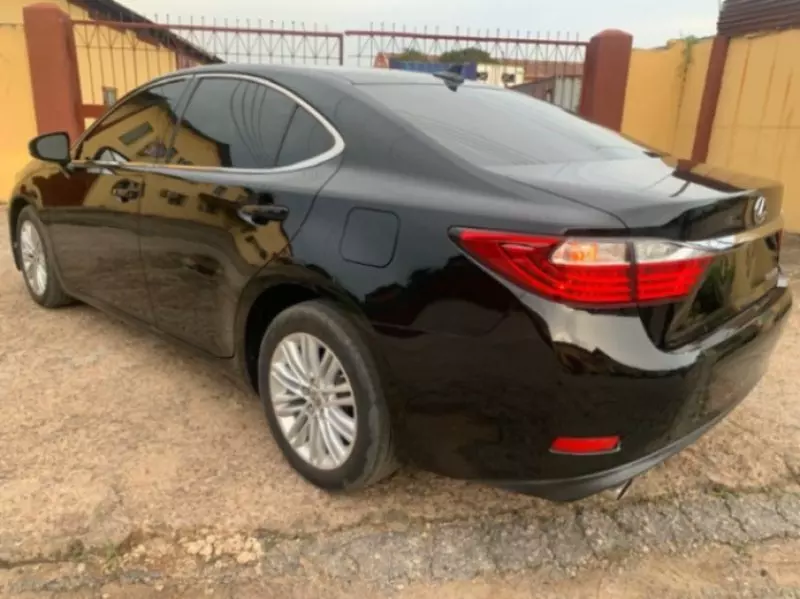 Lexus ES 350   - 2013