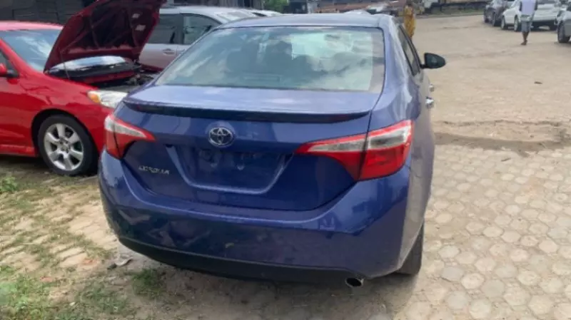 Toyota Corolla   - 2013