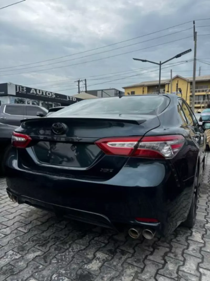 Toyota Camry   - 2020