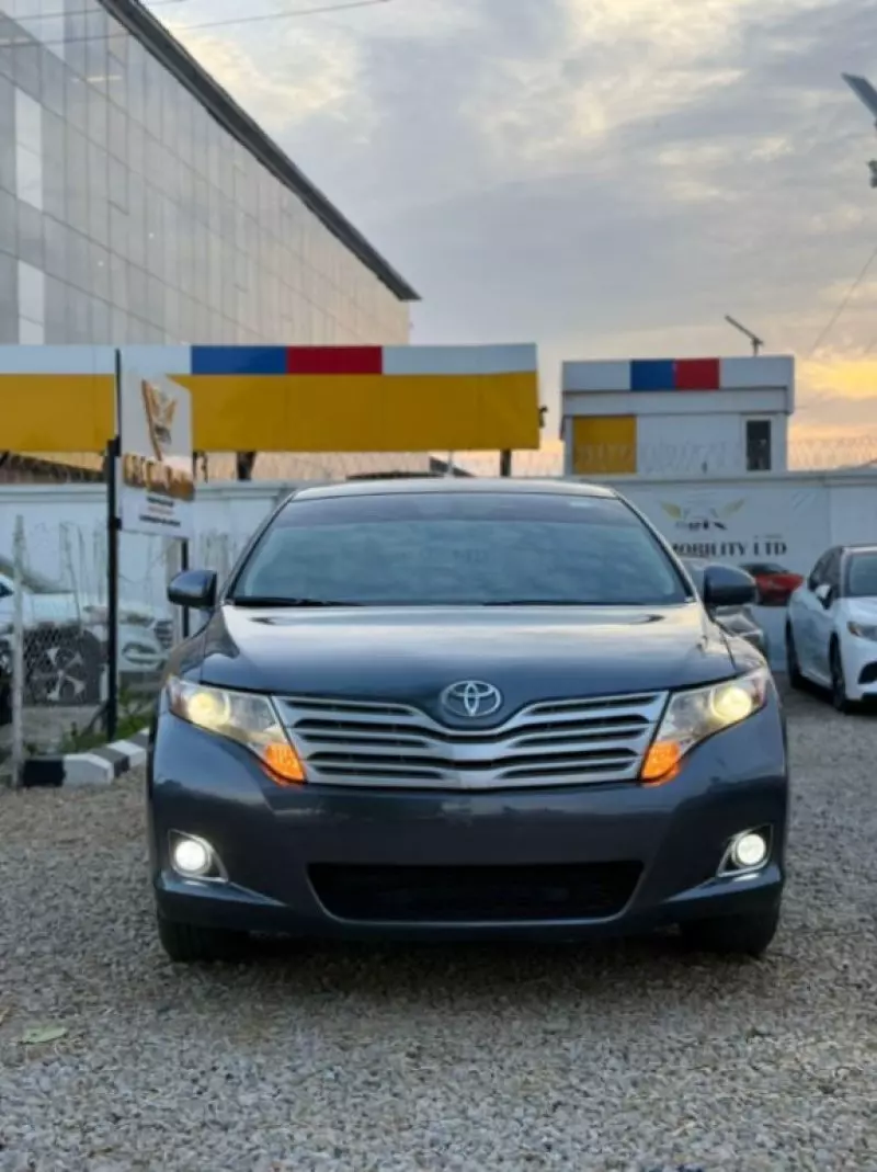 Toyota Venza   - 2010