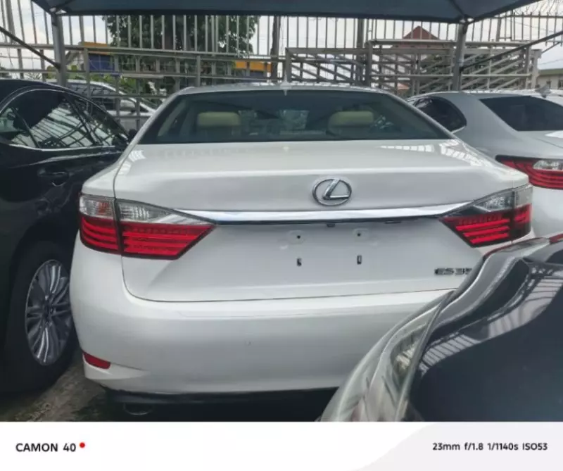 Lexus ES 330   - 2013
