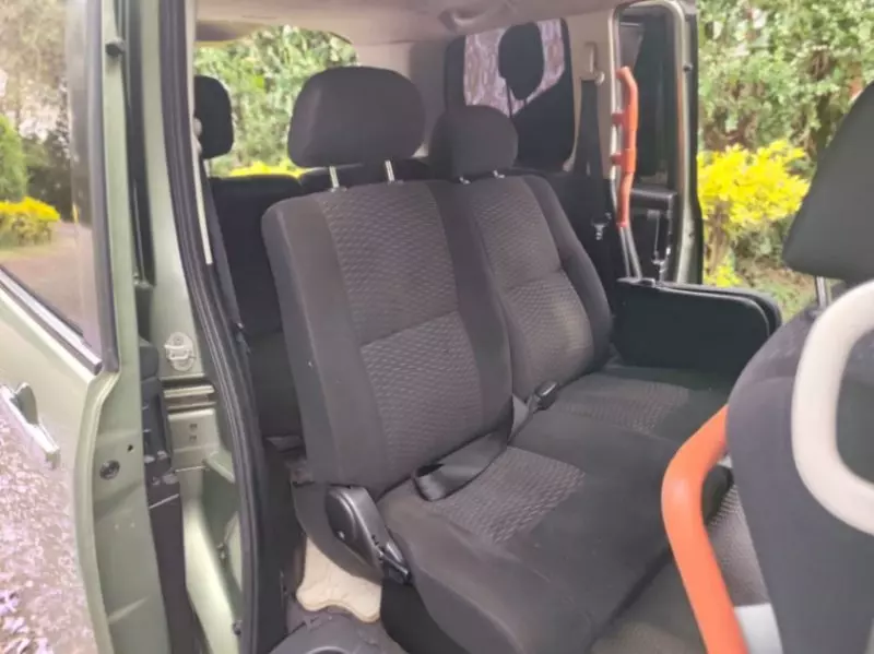 Nissan Serena   - 2011