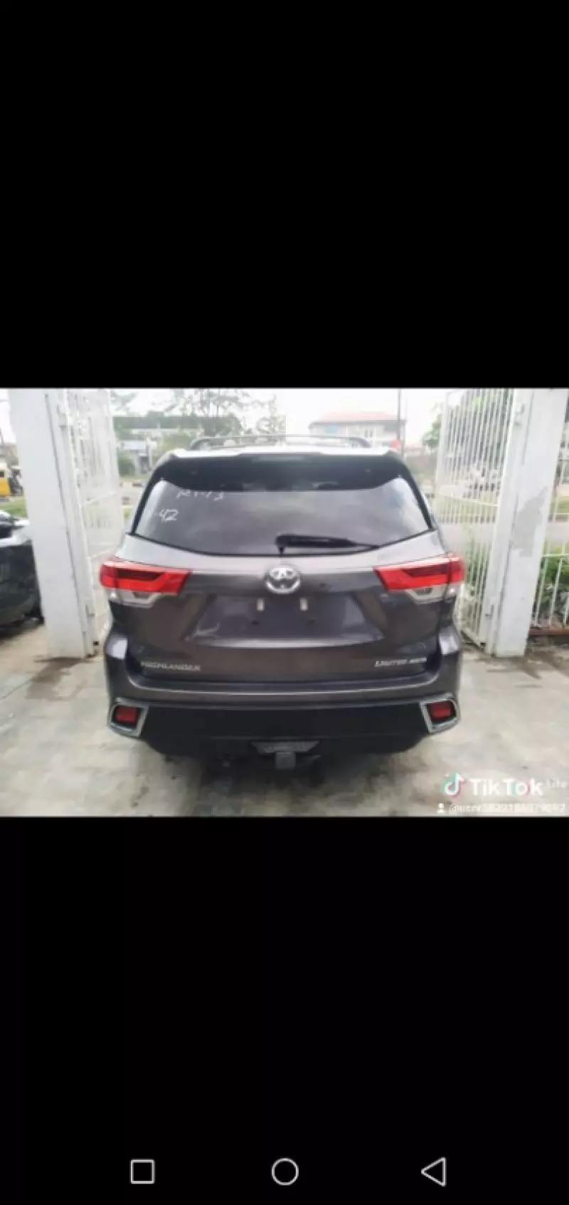 Toyota Highlander   - 2019