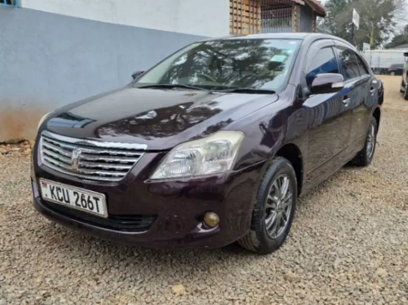Toyota Premio    - 2011