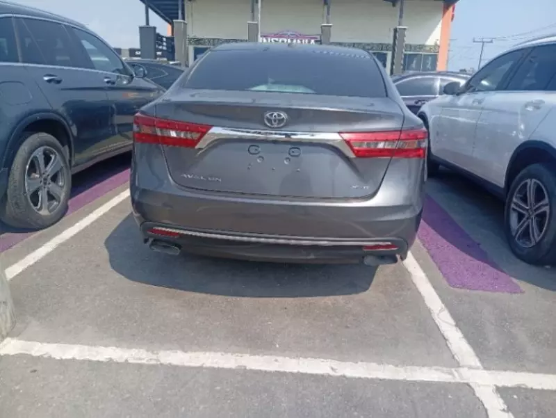Toyota Avalon
