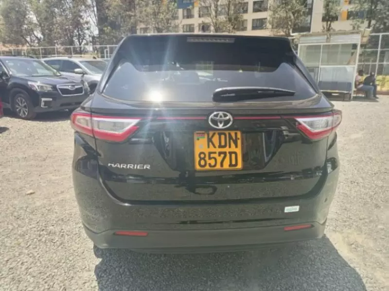 Toyota Harrier - 2017