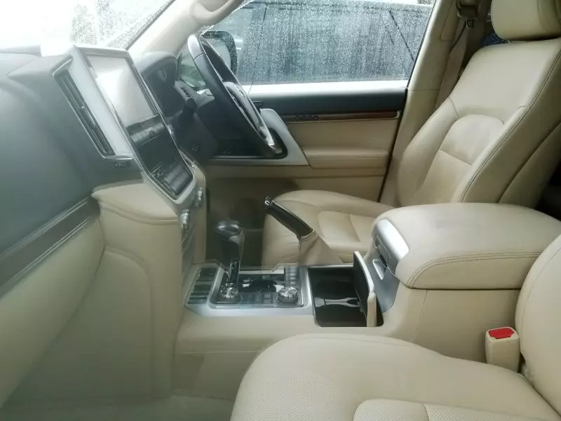 Toyota Landcruiser  V8   - 2016