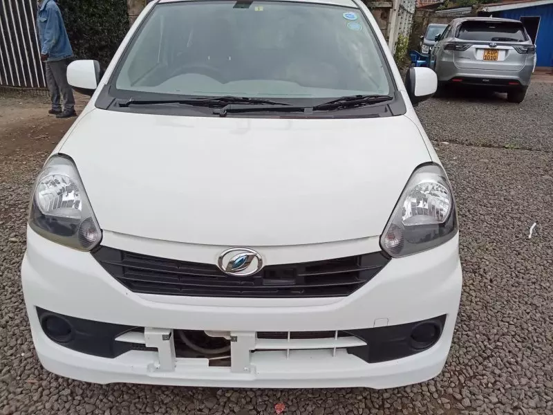 Daihatsu Mira    - 2017