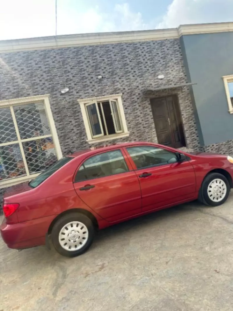 Toyota Corolla   - 2007