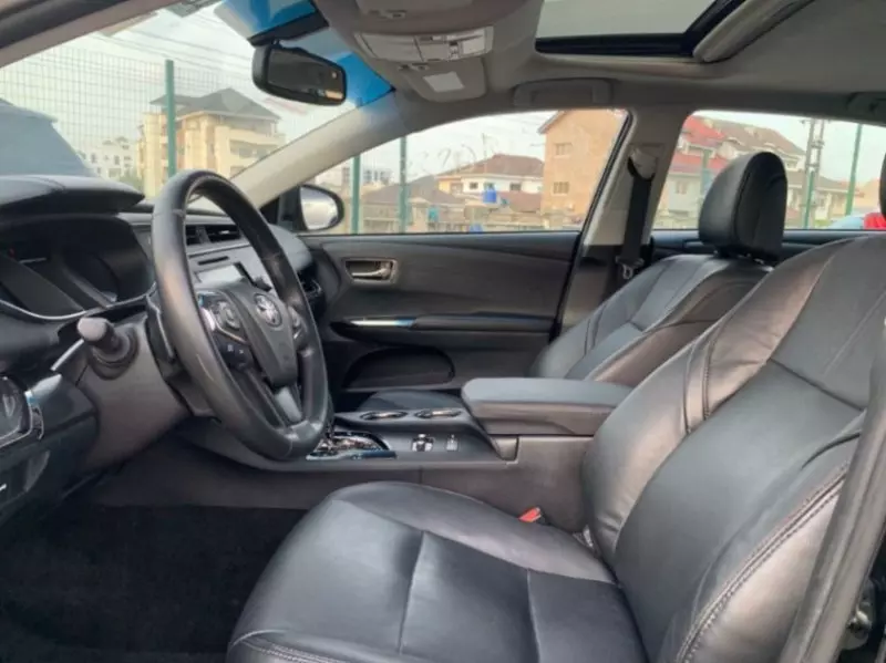 Toyota Avalon   - 2016