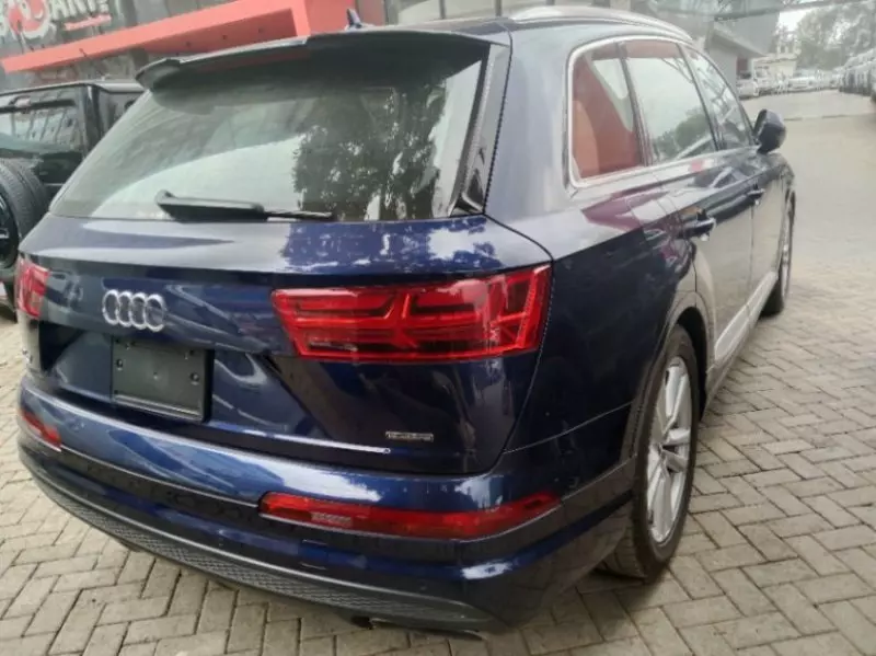 Audi Q7   - 2018