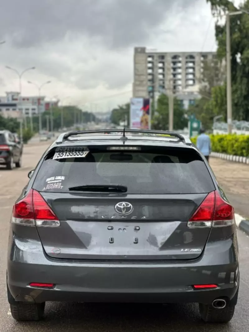 Toyota Venza   - 2014