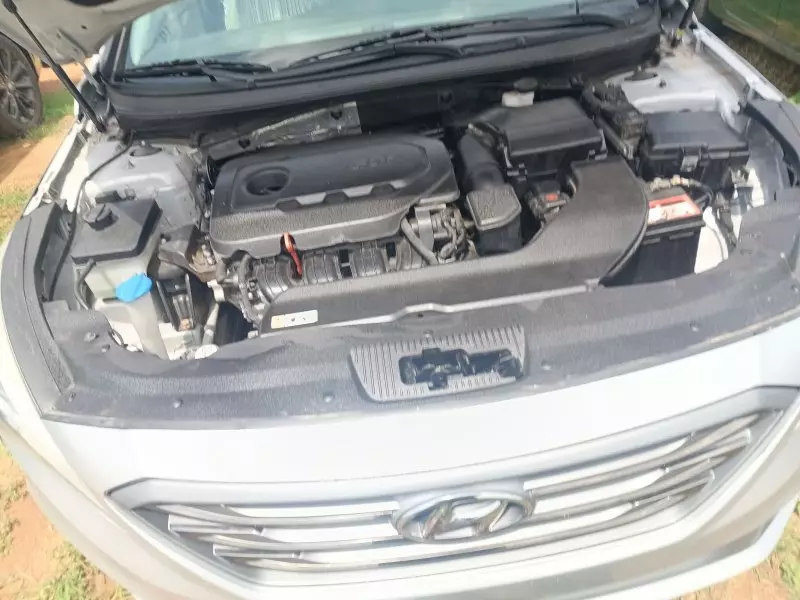 Hyundai Sonata   - 2015