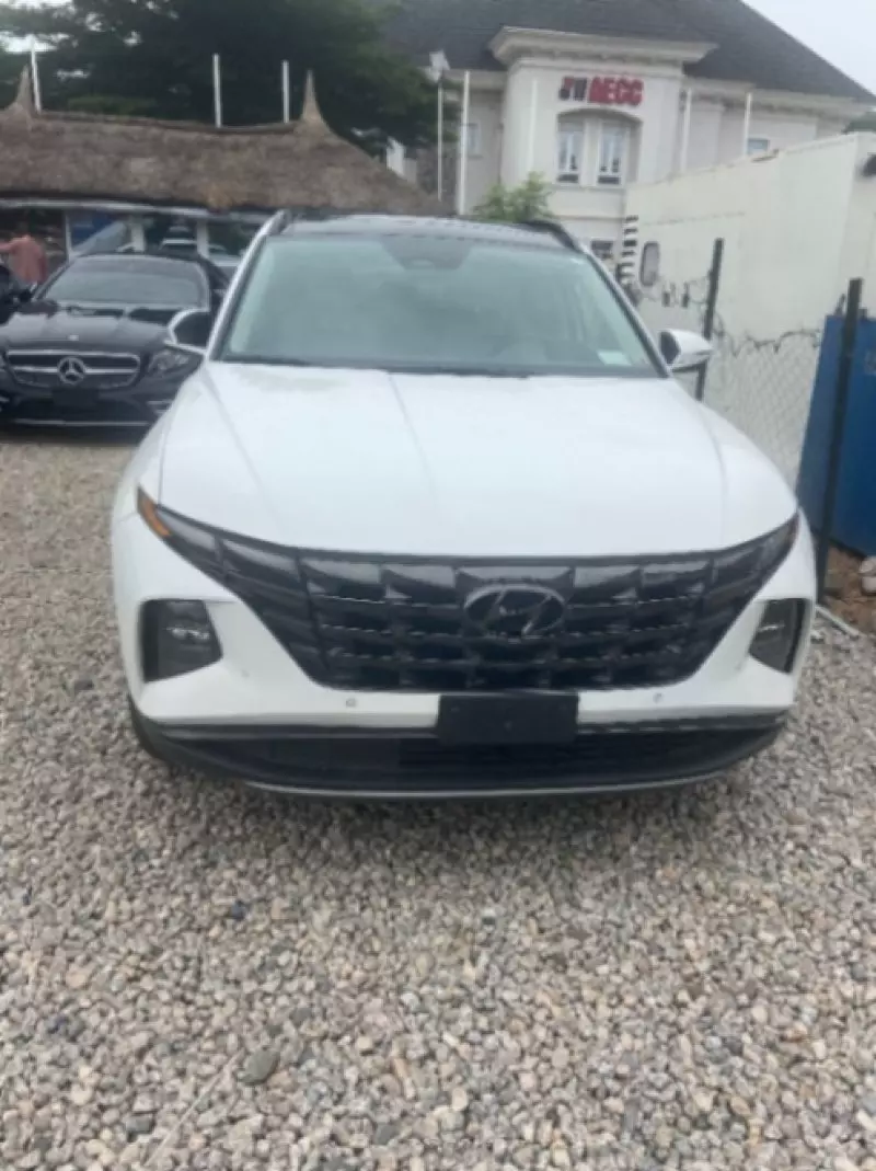 Hyundai TUCSON   - 2022