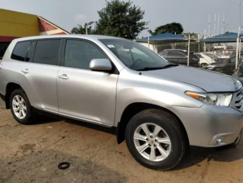 Toyota Highlander - 2012