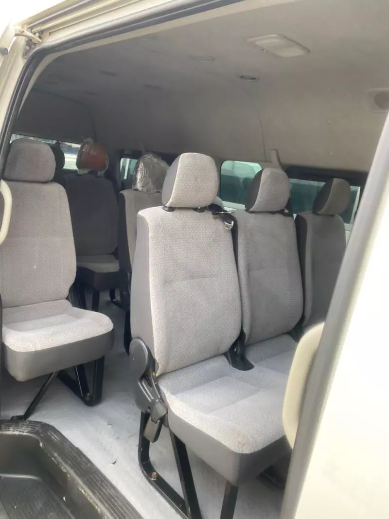 Toyota Hiace   - 2017