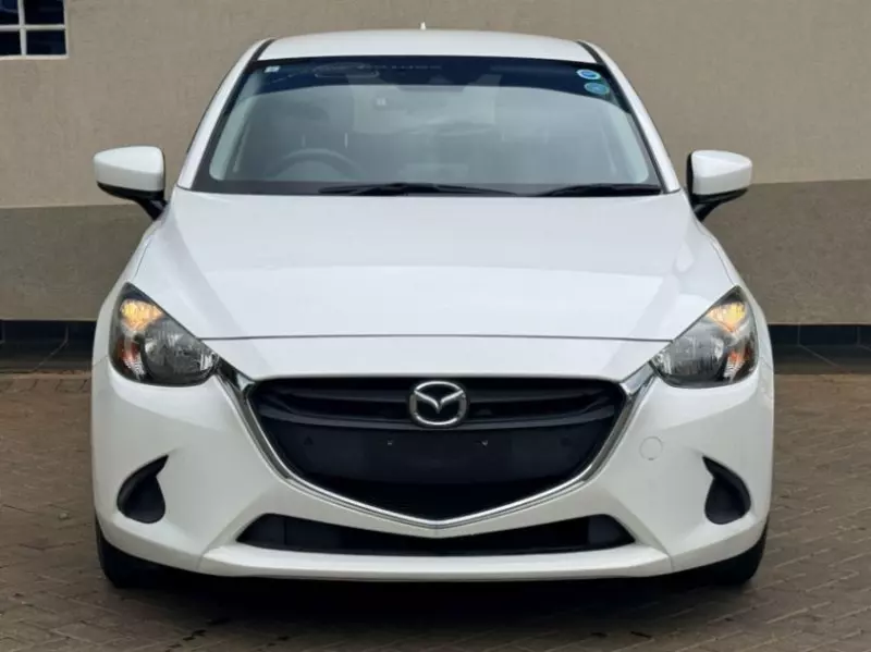 Mazda Demio    - 2019