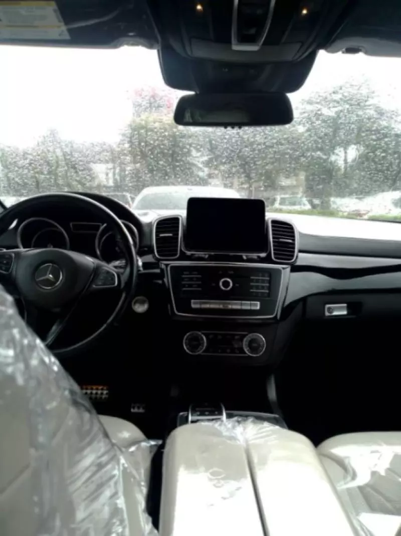Mercedes-Benz GLE 400   - 2016