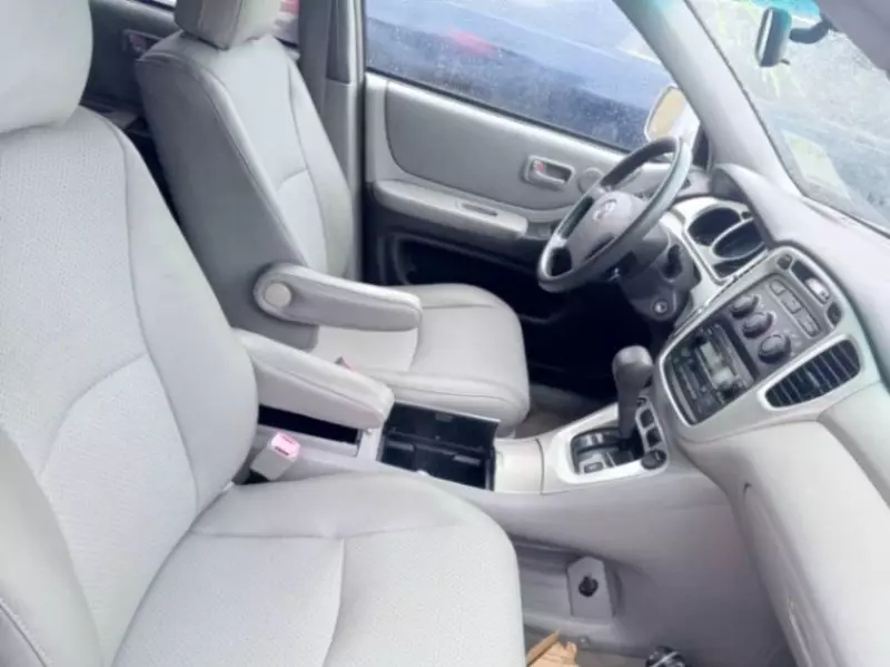 Toyota Highlander   - 2005