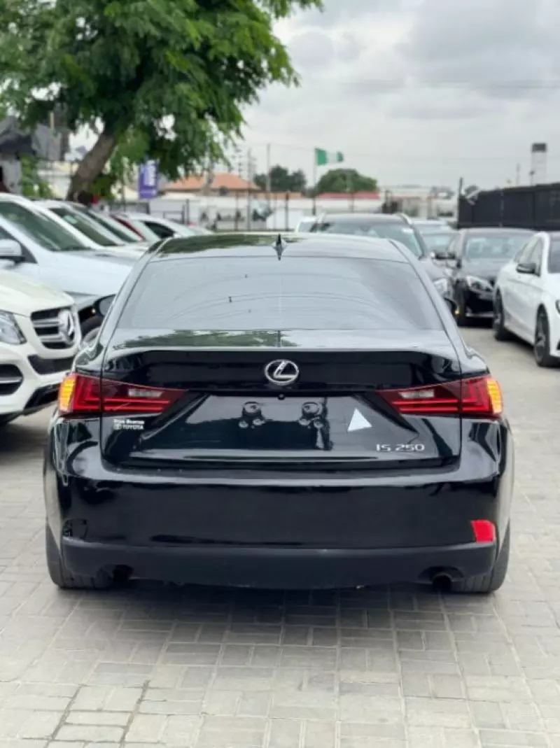 Lexus IS 250