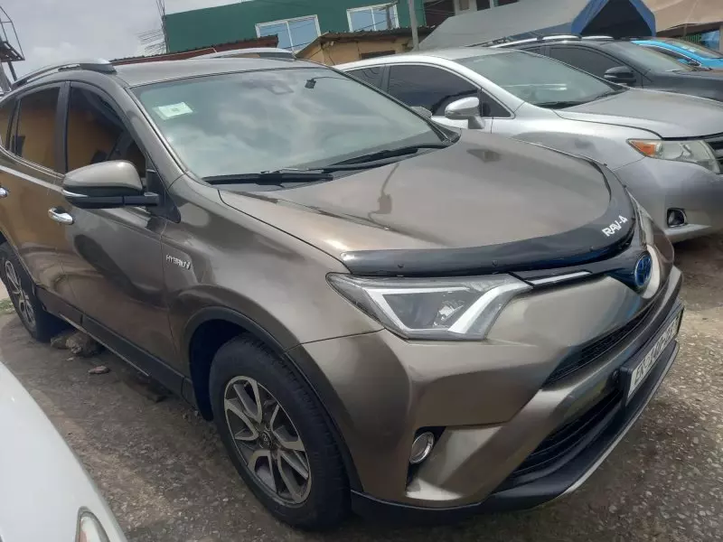 Toyota RAV 4   - 2016